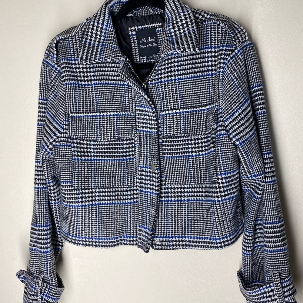Me Jane Houndstooth Cropped Blazer